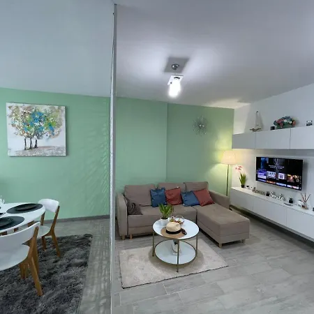 Greenview Alezzi Apartment
