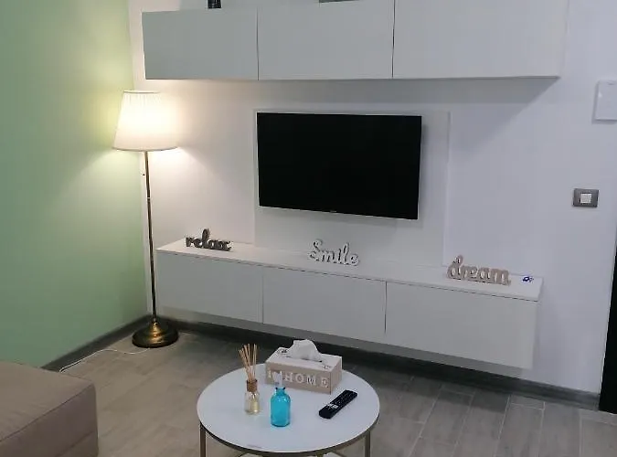 Διαμέρισμα Greenview Alezzi *