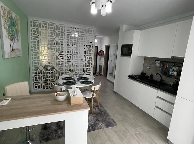 Διαμέρισμα Greenview Alezzi *